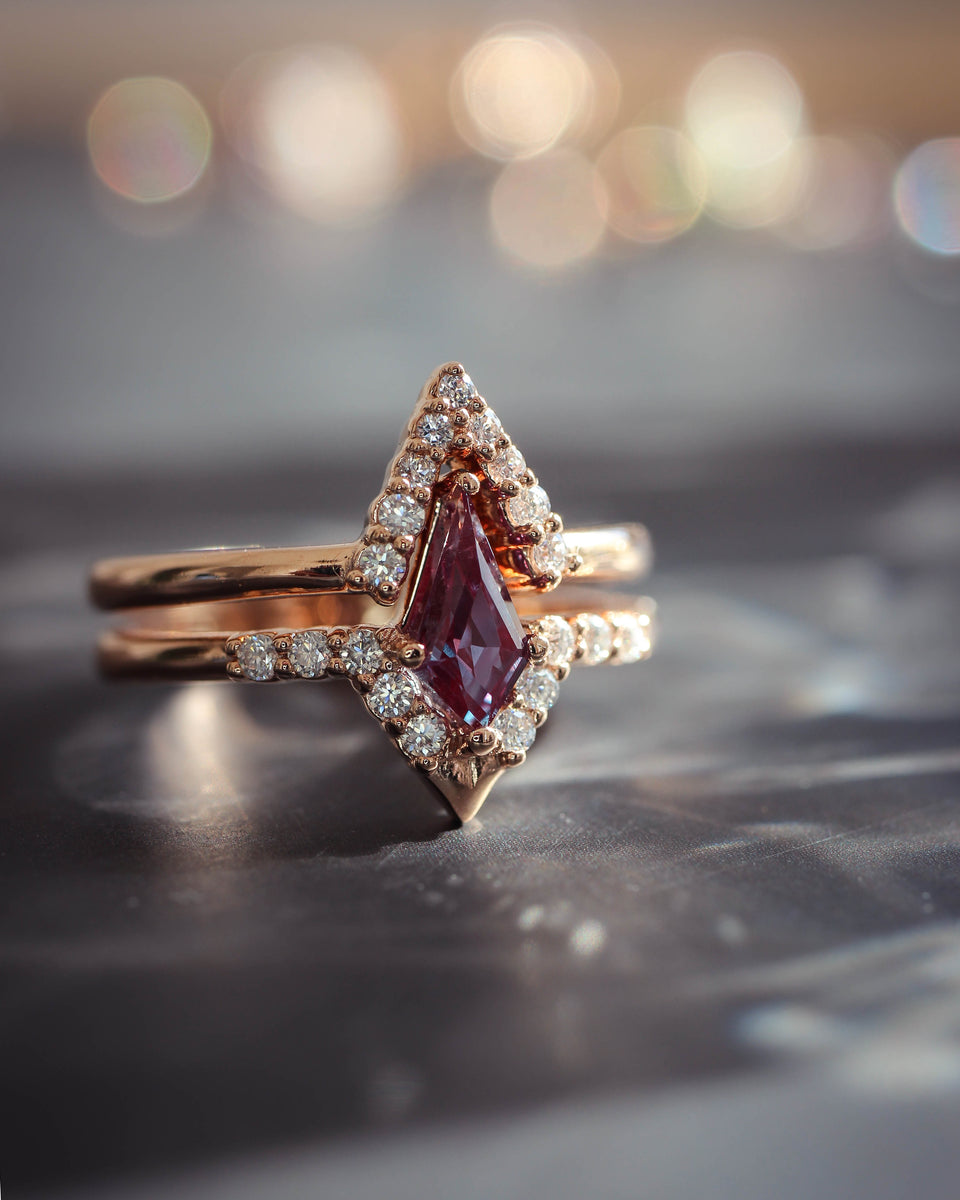 Engagement & wedding ring set with kite alexandrite and diamonds | #125